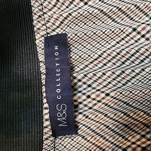 Preppy MARKS AND SPENCER, M & S COLLECTION PLEATED PLAID SKIRT, lightweight - Picture 3 of 12